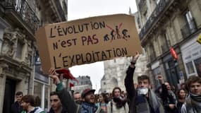 Durant la manifestation étudiante contre le projet de loi Travail à Nantes, le 24 mars 2016.