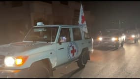 Images de l'armée israélienne montrant un convoi de la Croix-Rouge transportant les otages vers l'Egypte le 24 novembre 2023.