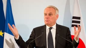 Jean-Marc Ayrault a réaffirmé l'engagement du gouvernement d'inverser la courbe du chômage d'ici la fin de l'année.