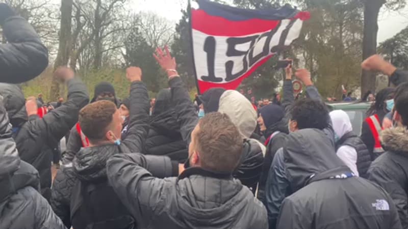 PSG-Lille en direct: les supporters parisiens font monter l'ambiance autour du Parc