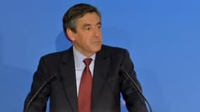 Selon François Fillon, la "disparition" de l'UMP est "possible".