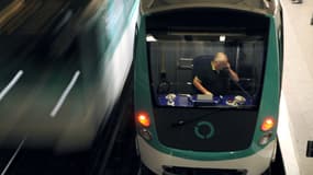 Le trafic a été interrompu sur la ligne 2 du métro parisien après un suicide sur la voie (Photo d'illustration)