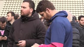 Les joueurs et les supporters du Stade Français en colère