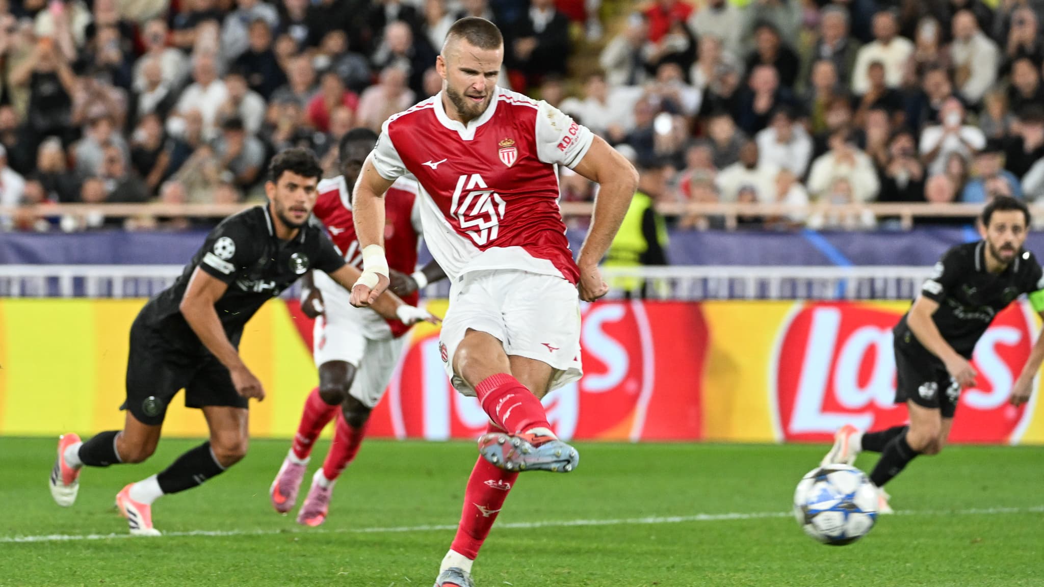 "IL EST CONNU POUR PLONGER", BERNARDO SILVA SE PAIE ERIC DIER APRÈS SON PENALTY OBTENU LORS DE MONACO-MANCHESTER CITY