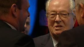 Nouveau dérapage de Jean-Marie Le Pen qui sème le trouble au Front national