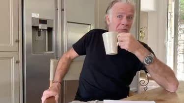 Franck Dubosc dans le sketch Et après, sur le déconfinement.