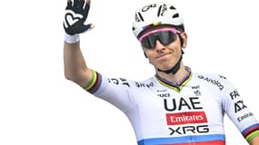 Le coureur slovène Tadej Pogacar avant le départ de Paris-Roubaix, 13 avril 2025