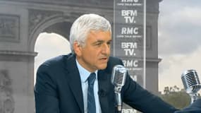 "Il y a d'immenses faiblesses (...) On est sur un culte de la personnalité ahurissant, une communication tous azimuts."