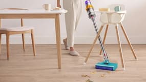 250 euros de remise sur cet aspirateur Dyson qui aspire, lave et se transforme en aspirateur à main
