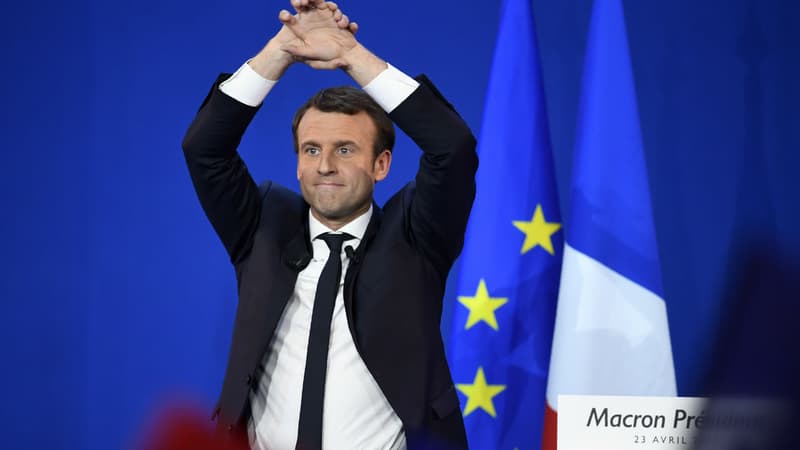 Emmanuel Macron le 23 avril 2017 à Paris, au Parc des expositions de la porte de Versailles