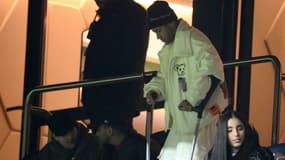 Neymar en béquilles dans les tribunes du Parc des Princes, en mars 2023