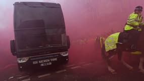 Le bus de Manchester City caillassé à Liverpool