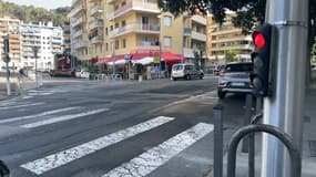 Un conducteur a renversé deux enfants à ce passage piéton, dans le quartier de l'Ariane à Nice.