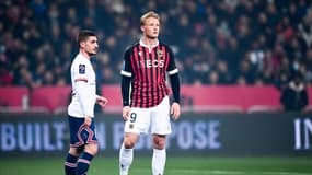 Kasper Dolberg et Marco Verratti lors de Nice-PSG
