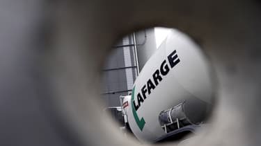 La cimenterie de Lafarge de la région d'Alep en Syrie serait tombée aux mains des islamistes.