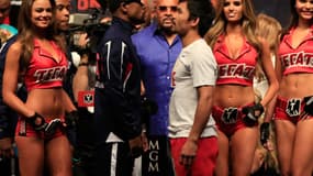 EN VIDEO : Mayweather et Pacquiao sont passés sur la balance 