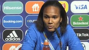 Euro (f) / France - Allemagne : "Pas de complexe à avoir" assure Renard
