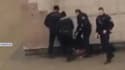 Image issue d'une vidéo amateur de l'interpellation des policiers sur Théo, jeudi soir à Aulnay-sous-Bois. 