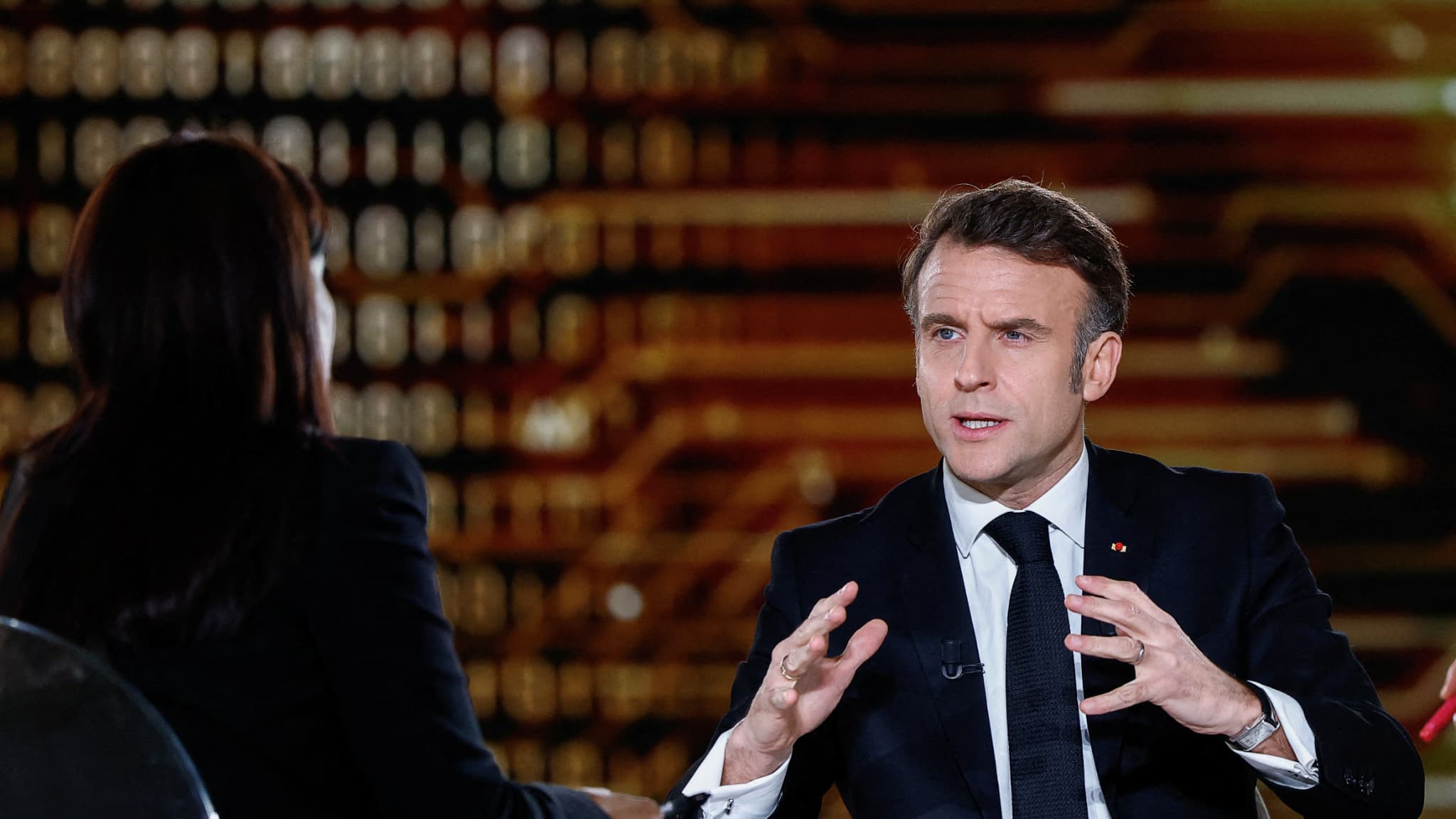 IA: Emmanuel Macron annonce 109 milliards d'investissement en France 