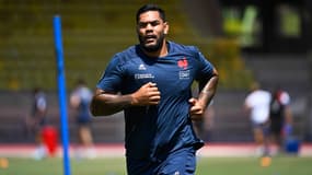 Romain Taofifenua à l'entraînement avec le XV de France, juillet 2023