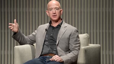 "Si nous commençons à nous concentrer sur nous-mêmes, au lieu de nous concentrer sur nos clients, ce sera le début de la fin" a déclaré Jeff Bezos devant ses salariés américains.