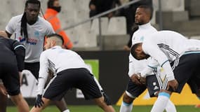Patrice Evra et ses équipiers à l'échauffement