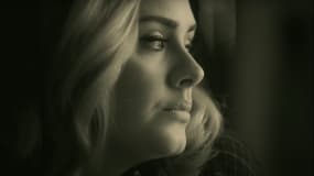 Adele dans son clip "Hello"