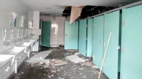 Des sanitaires délabrés dans une école de Marseille.