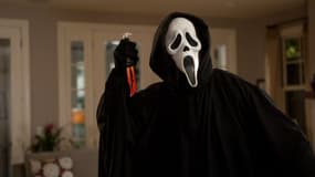 Ghostface dans Scream 1 de Wes Craver, sorti en 1996.