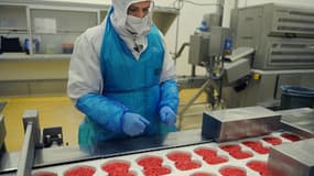 Une usine de production de viande dans l'Aude en juin 2011.