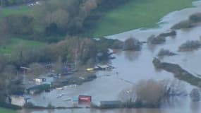 La ville de Chippenham en Angleterre le 25 novembre 2024 inondée après le passage de la tempête Bert.