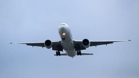Un Boeing 777-300ER d'Air France-KLM en phase d'approche pour se poser à Roissy-Charles de Gaulle le 3 juin 2021