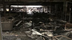 Le marché de Levallois-Perret, entièrement détruit par un incendie dans la nuit du samedi 17 au dimanche 18 août 2019.