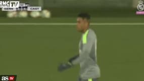 Le très beau but de Mariano, pépite de la réserve du Real de Zidane