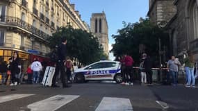 Attaque à Notre-Dame: "J’ai entendu des coups de feu, on s’est précipité dans la cathédrale"