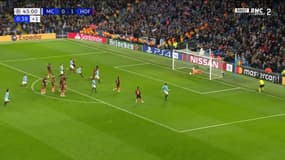 Manchester City - Hoffenheim : Le superbe coup-franc de Leroy Sané !