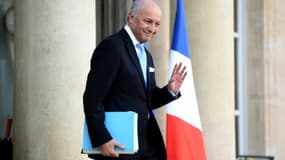 Laurent Fabius à la sortie du conseil des ministres le 10 février 2016 à l'Elysée à Paris