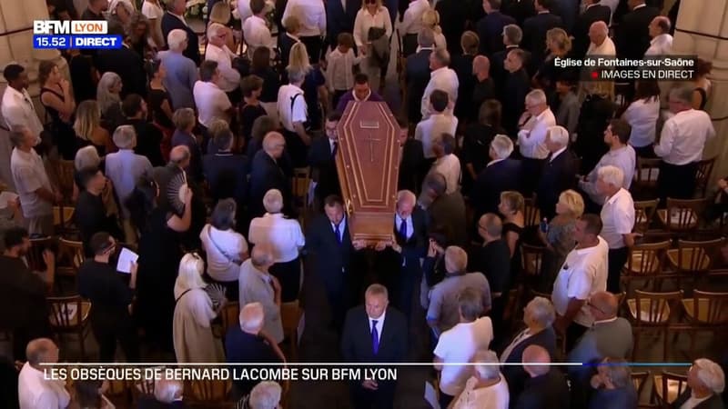 Obsèques de Bernard Lacombe: le cercueil de la légende de l'OL sort de l'église