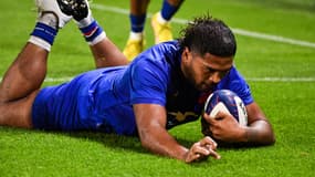 Peato Mauvaka inscrit le premier essai des Bleus face aux Fidji, le 19 août 2023.