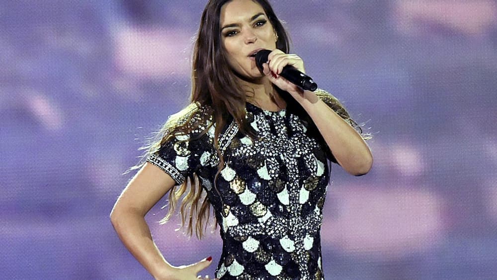 Alma, la représentante de la France au concours de l'Eurovision 2017. Alma, la représentante de la France au concours de l'Eurovision 2017.