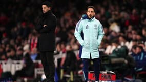 Mikel Arteta et Nicolas Jover, spécialiste des coups de pied arrêtés d'Arsenal, lors du match contre Everton (0-0, Premier League), le 14 décembre 2024