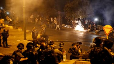 Les violences ont éclaté il y a quelques jours avec l'annonce de nouvelles mesures sécuritaires israéliennes autour de l'esplanade des Mosquées.