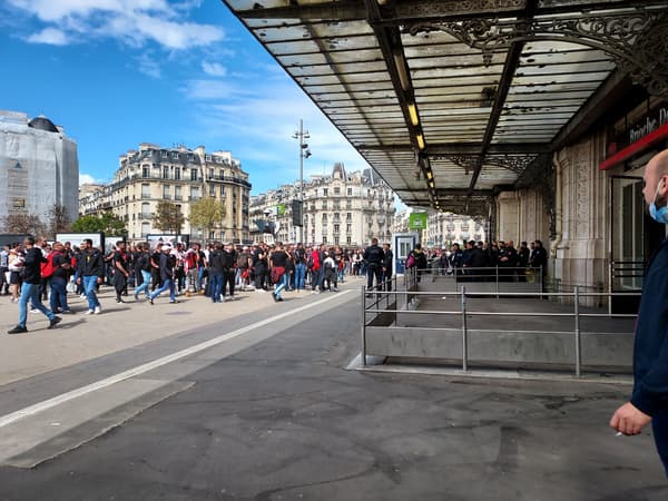 Supporters of Jamil Gare de Lyon