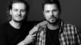 Le PDG et cofondateur de Bitpanda Eric Demuth (à gauche) et le joueur de tennis professionnel suisse Stanislas Wawrinka (à droite).