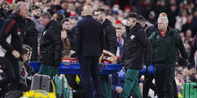 Giovanni Leoni sort sur blessure lors de Liverpool-Southampton, le 23/09/2025