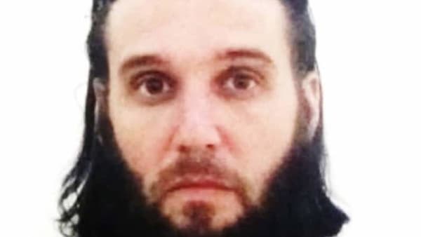 Suspecté d'être l'une des voix françaises de Daesh, Adrien Guihal est détenu depuis mai 2018 par les forces démocratiques syriennes. Suspecté d'être l'une des voix françaises de Daesh, Adrien Guihal est détenu depuis mai 2018 par les forces démocratiques syriennes.