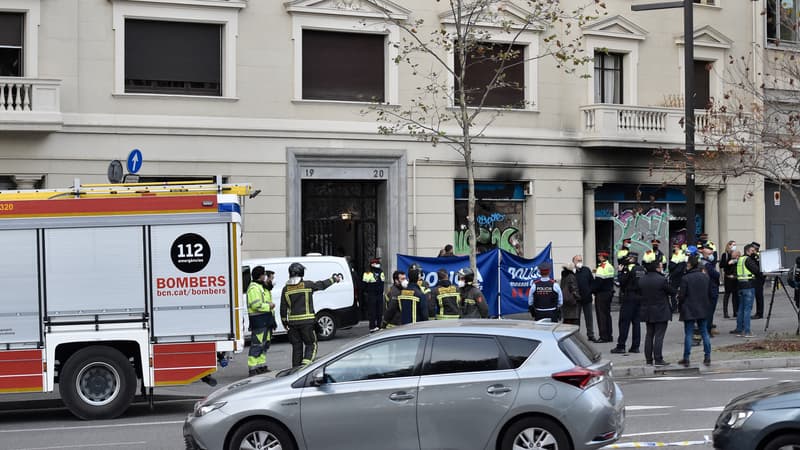 L'immeuble du centre de Barcelone où s'est déclaré l'incendie. 