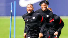 Christopher Nkunku avec le sourire à l'entraînement de Leipzig, le 6 avril 2022