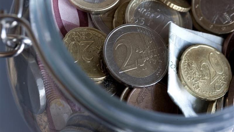 Sur la base de son enquête mensuelle de conjoncture, la Banque de France indique que la croissance économique devrait être nulle en France au premier trimestre 2012. /Photo d'archives/REUTERS/Bernadett Szabo
