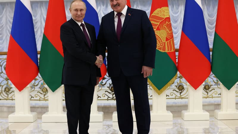 En Biélorussie, Vladimir Poutine promet des "livraisons d'armes mutuelles" entre les deux pays